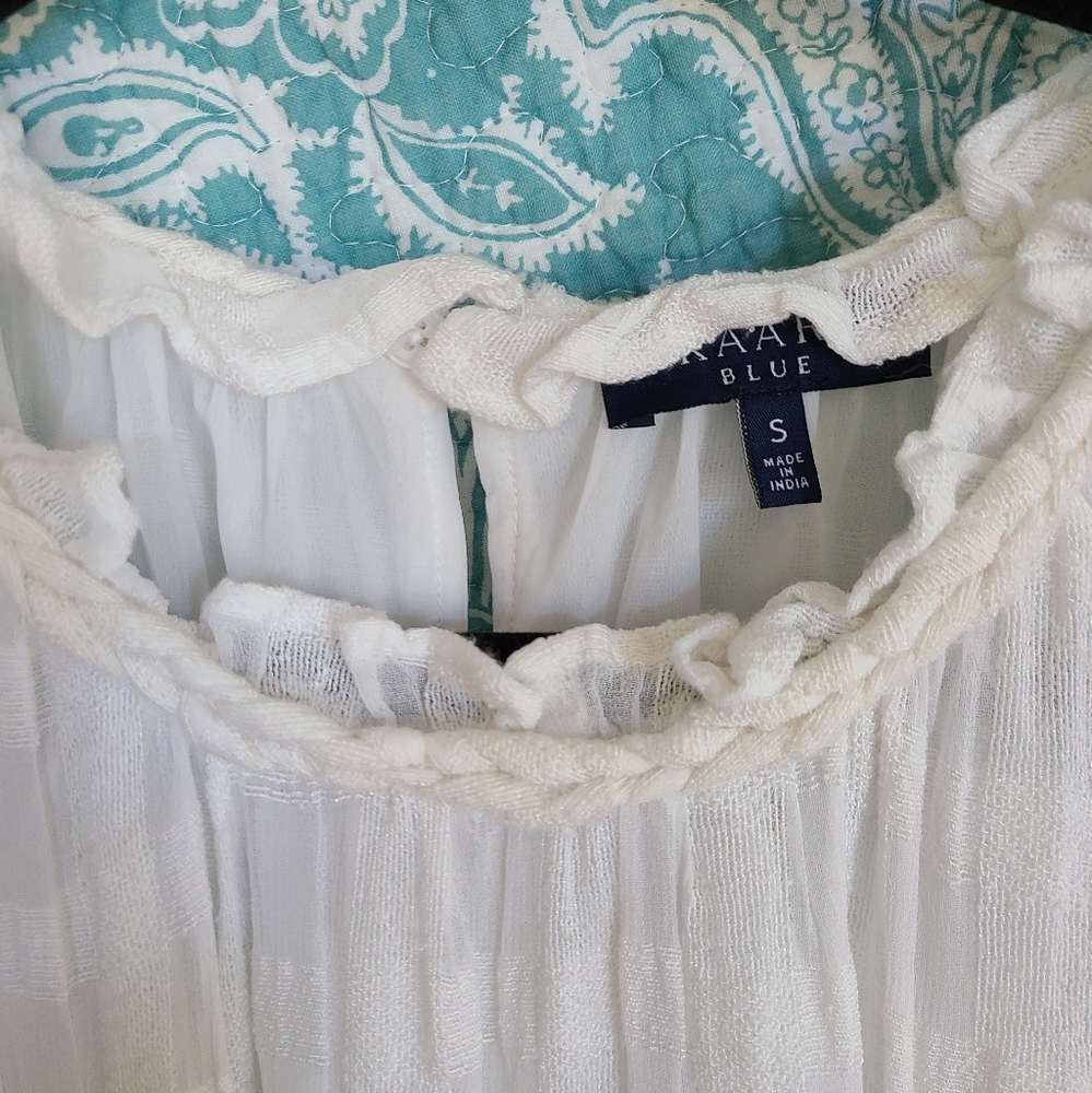 Blouse - Picture 2 of 3